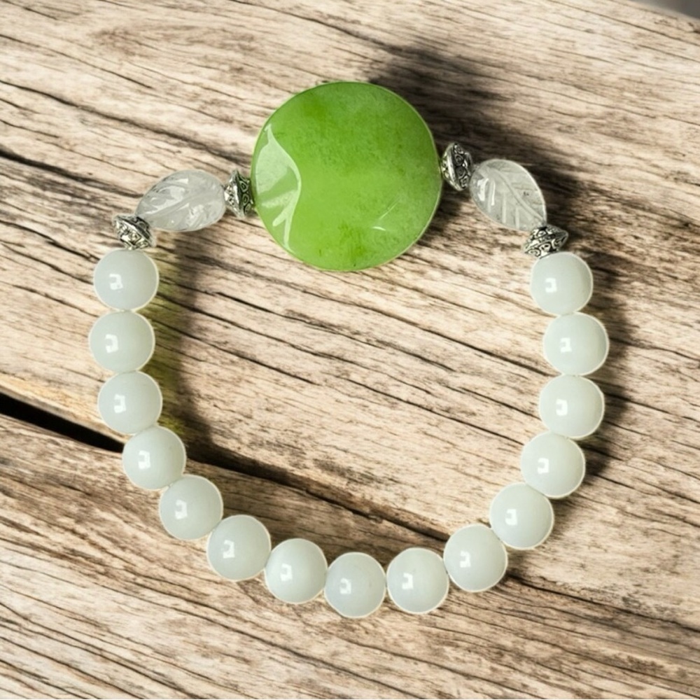 Peridot & White Quartz Stone Bracelet